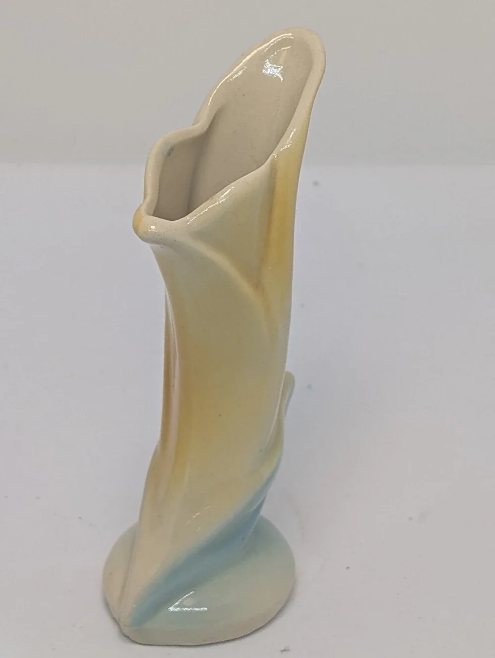 Shawnee Pottery Yellow and Blue Ceramic Bud Vase Art deco design #1125